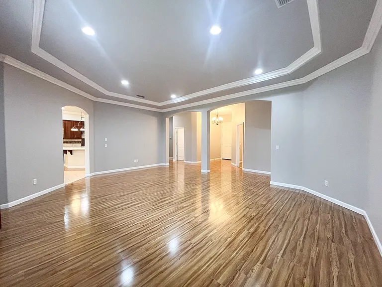 9721 Toscano Dr — Photo 6