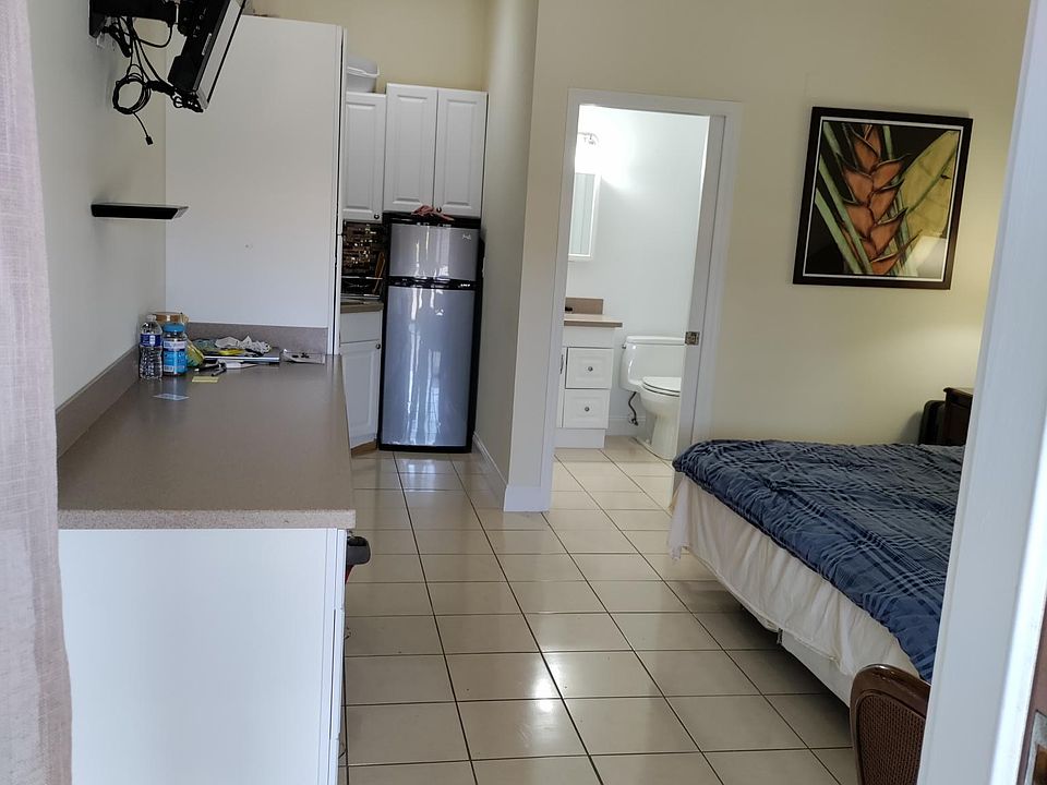 1st image of 25000 Tamiami Trl E #103