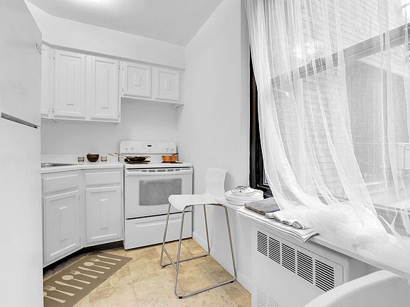 3rd image of 232 E 12th St APT 2A