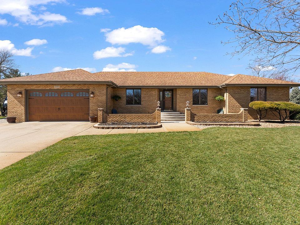 1st image of 13050 Oakdale Pl