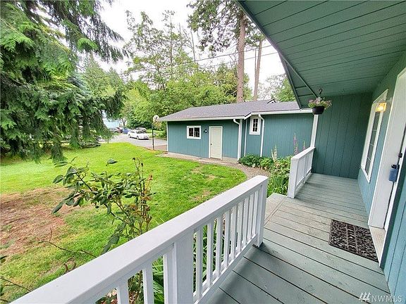 3rd image of 3146 Glacier Ln