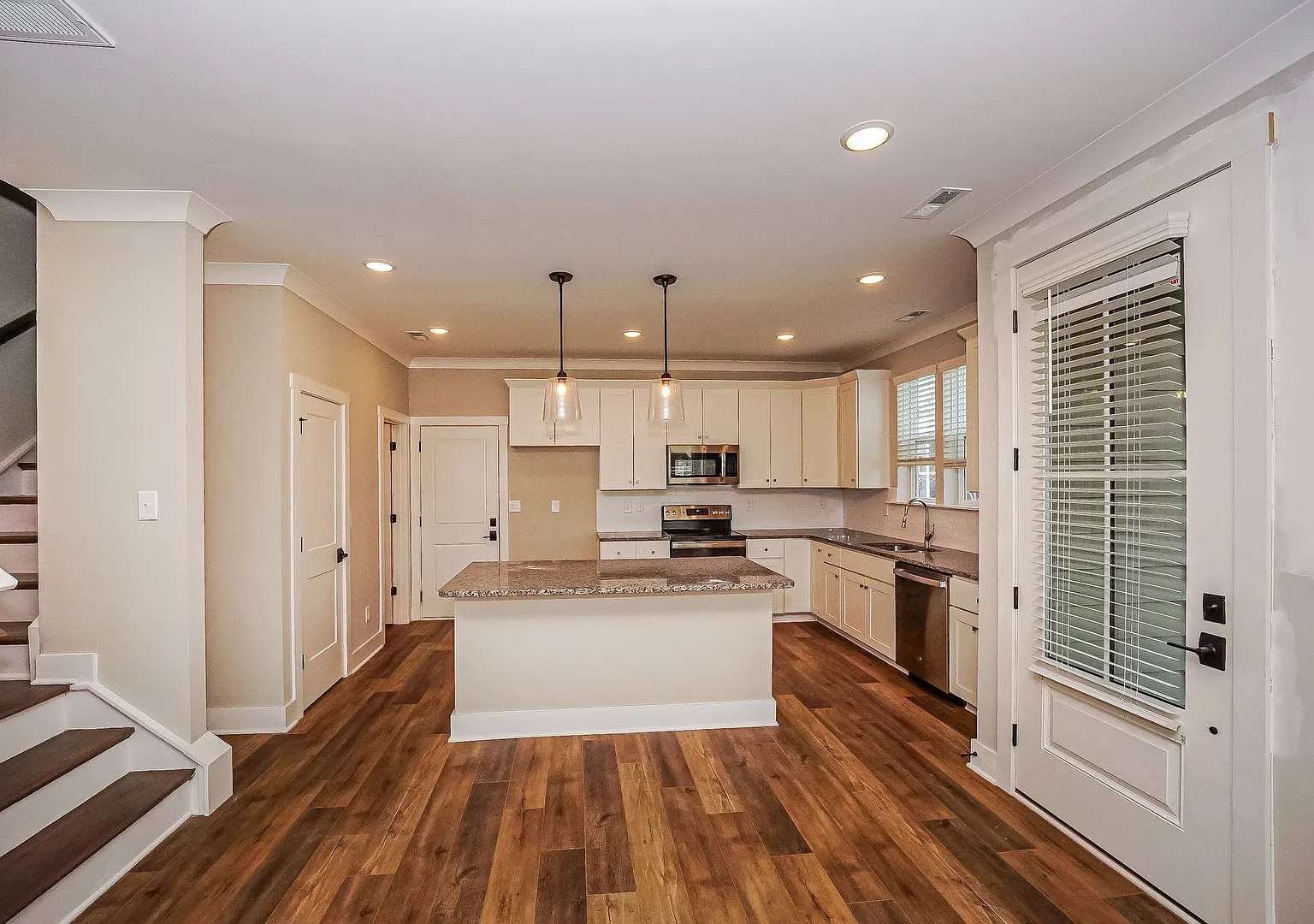 3-Bedroom, 2.5 Bath End Unit Townhome for Rent in Mooresville, NC | Attached Garage & Modern Kitchen — Photo 4