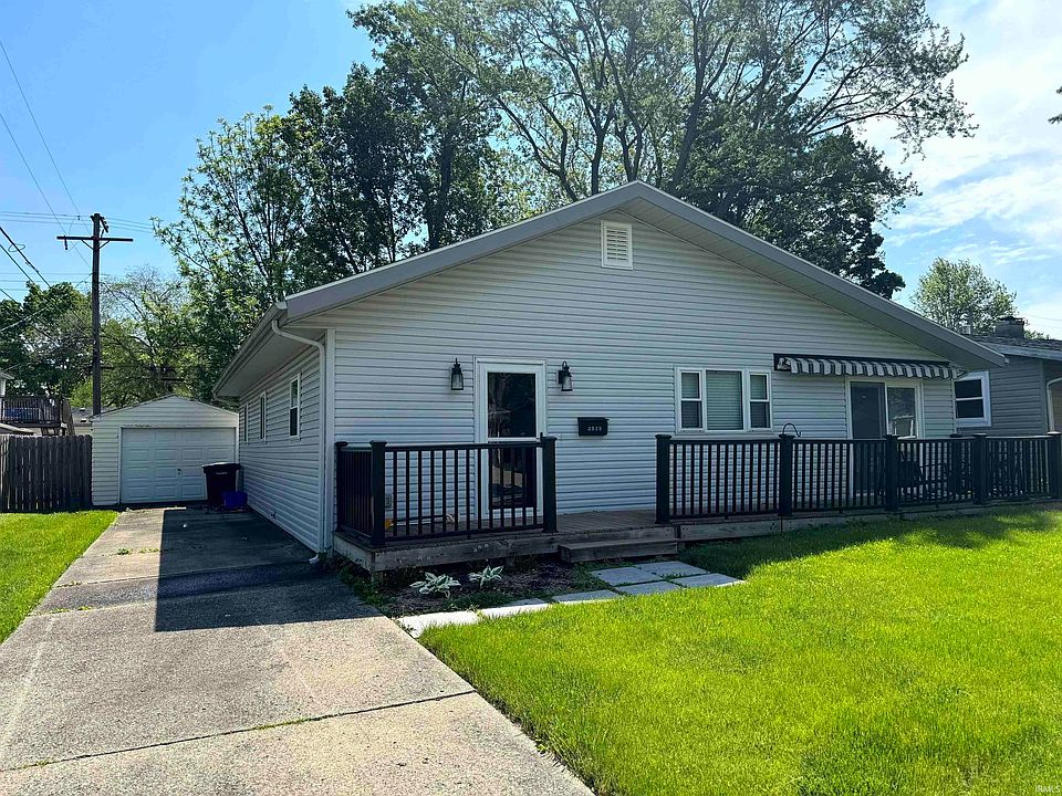 1st image of 2529 Lafayette Dr
