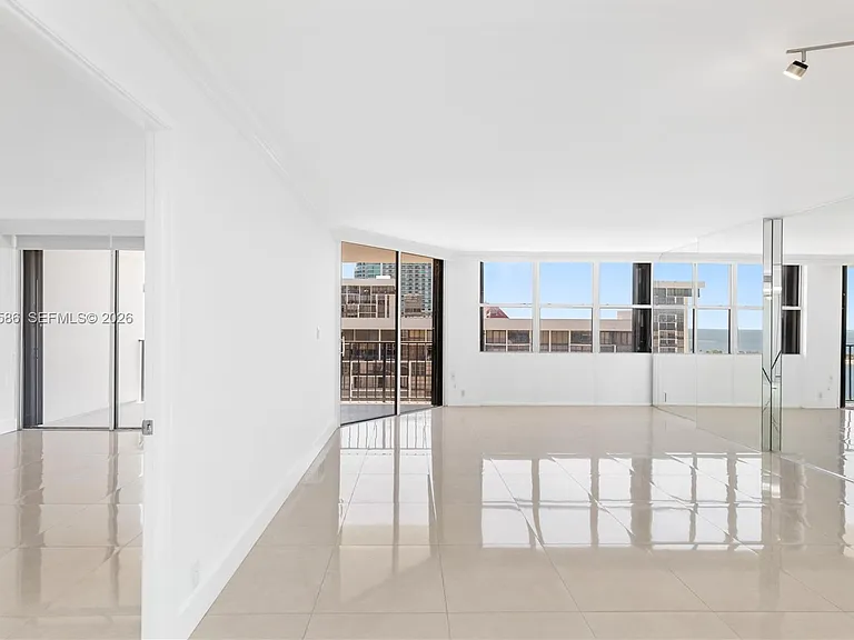 1901 Brickell Ave #B1903 — Photo 11