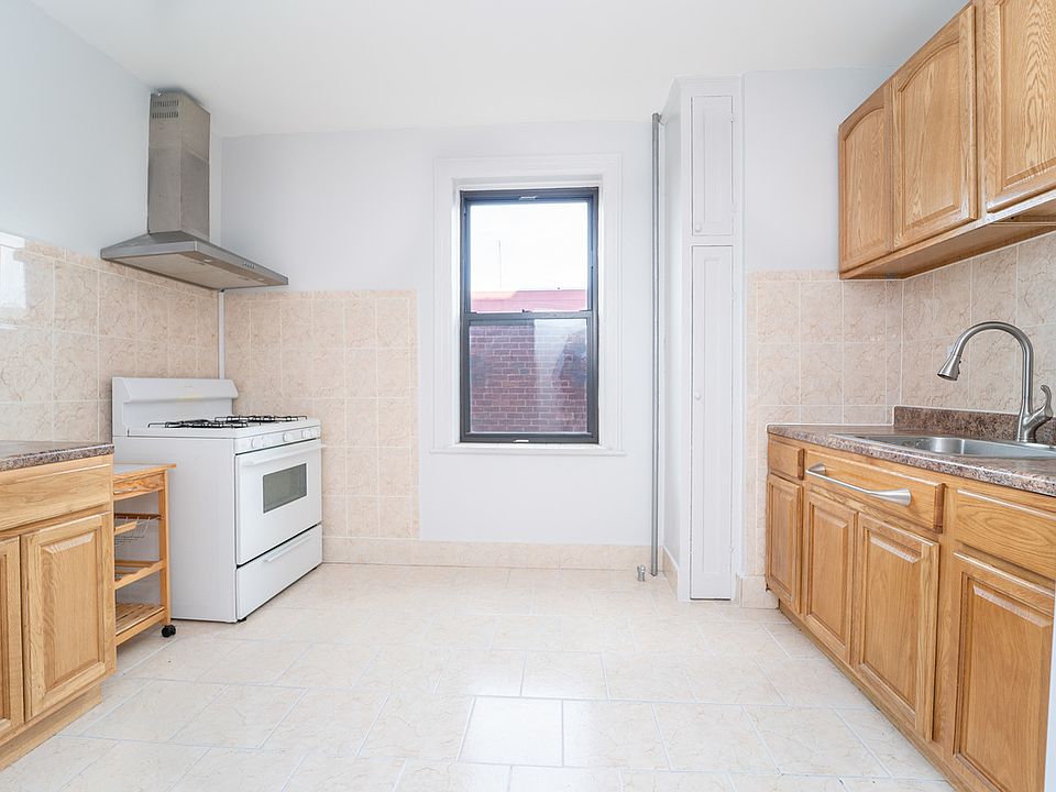 1st image of 28-44 43rd St #2D