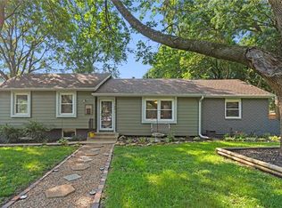 9605 W 92nd St, Overland Park, KS 66212