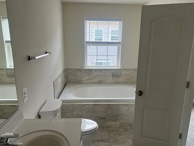 5331 Greenwich Cir — Photo 6