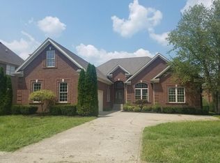 110 Ladbroke Grove Rd, Louisville, KY 40245