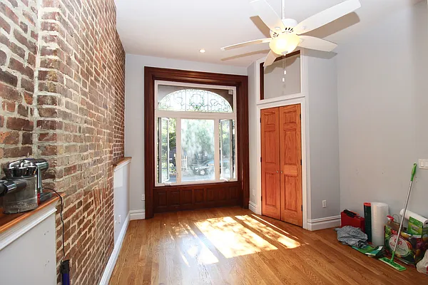 Rented by Nooklyn NYC LLC | media 15
