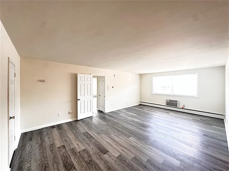 375 Cheswold Rd — Photo 16