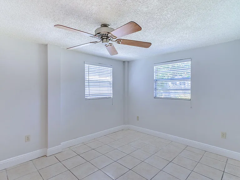 3315 W Empedrado St — Photo 11