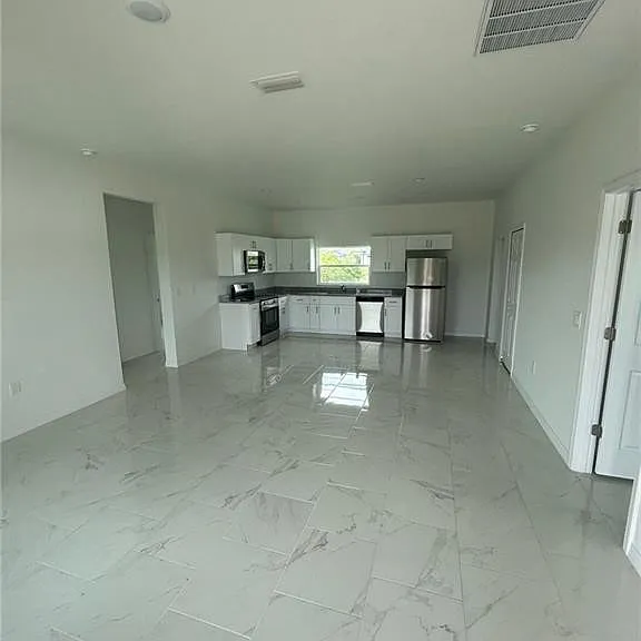 747 Pacific St — Photo 2