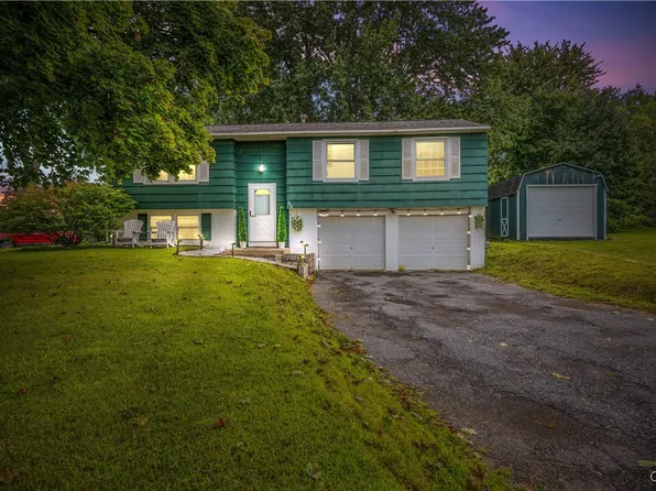 420 Idlewood Blvd, Baldwinsville, NY 13027