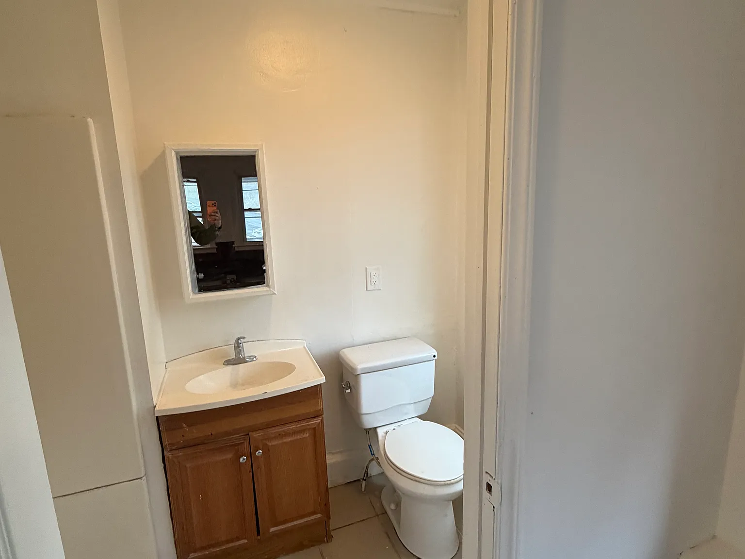 3 bed, 1200 sqft, $1,750 — Photo 2