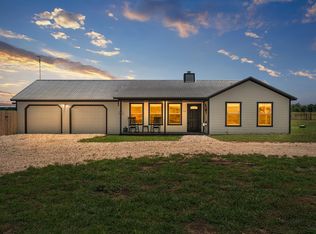 712 County Road 330, Granger, TX 76530