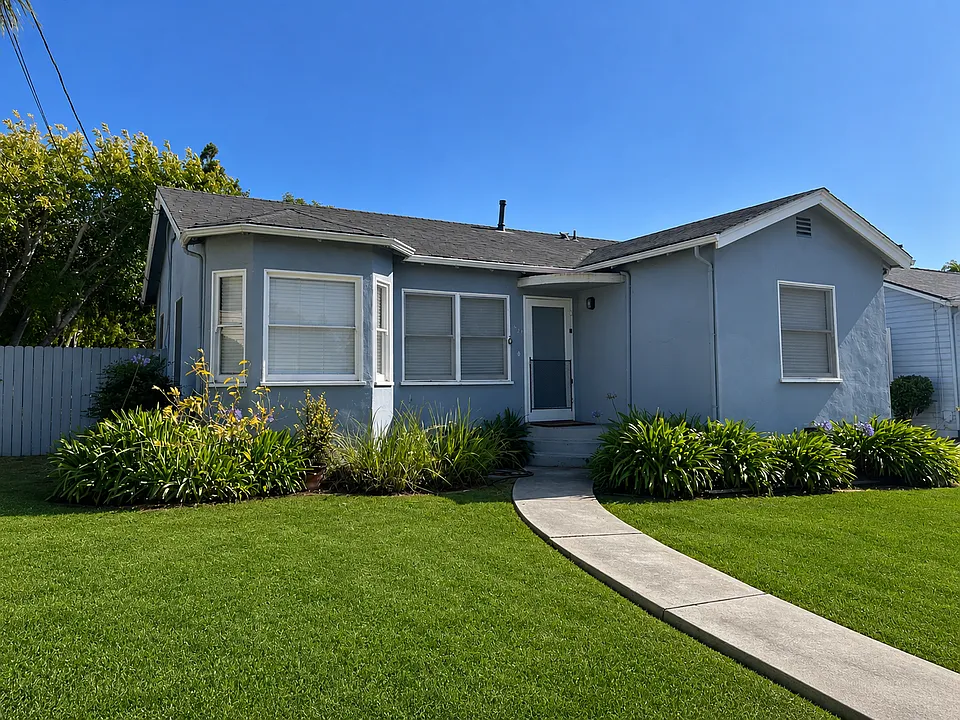 471 Branch St