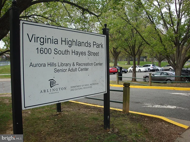 1200 S Arlington Ridge Rd #416 — Photo 17
