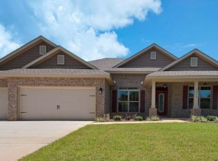 37 Madiera Dr, Freeport, FL 32439