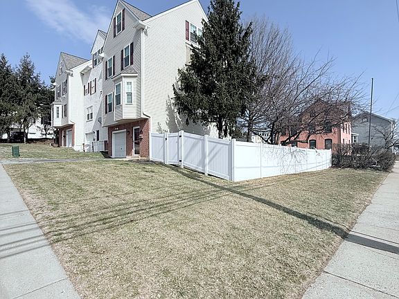 2nd image of 1 Righter St