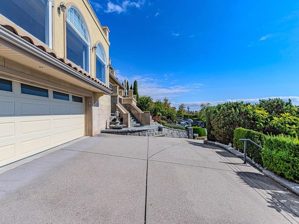 5 bedroom rental in West Vancouver — photo 39