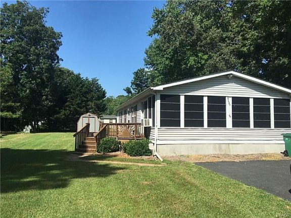 3rd image of 37029 Carolina Dr