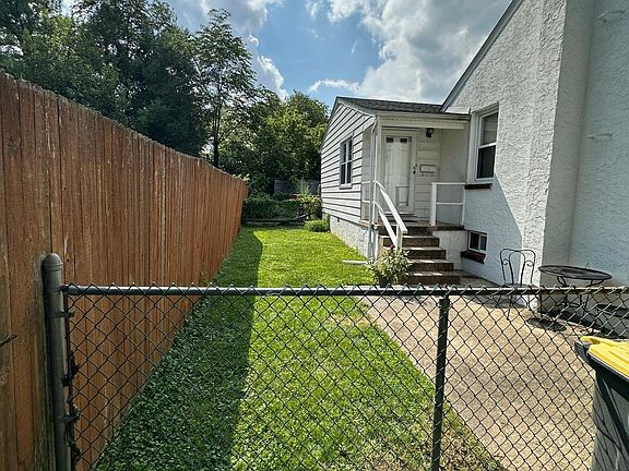 2nd image of 2 Forrest Ave