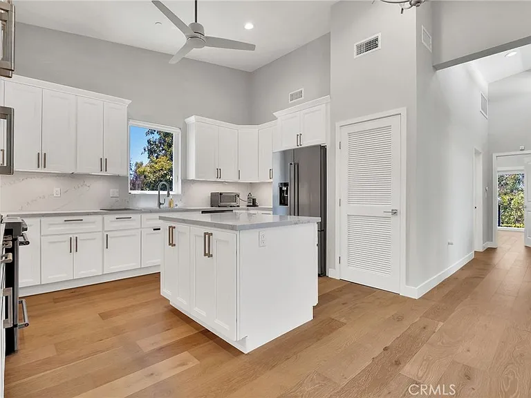 15 Lantana Pl #A — Photo 13