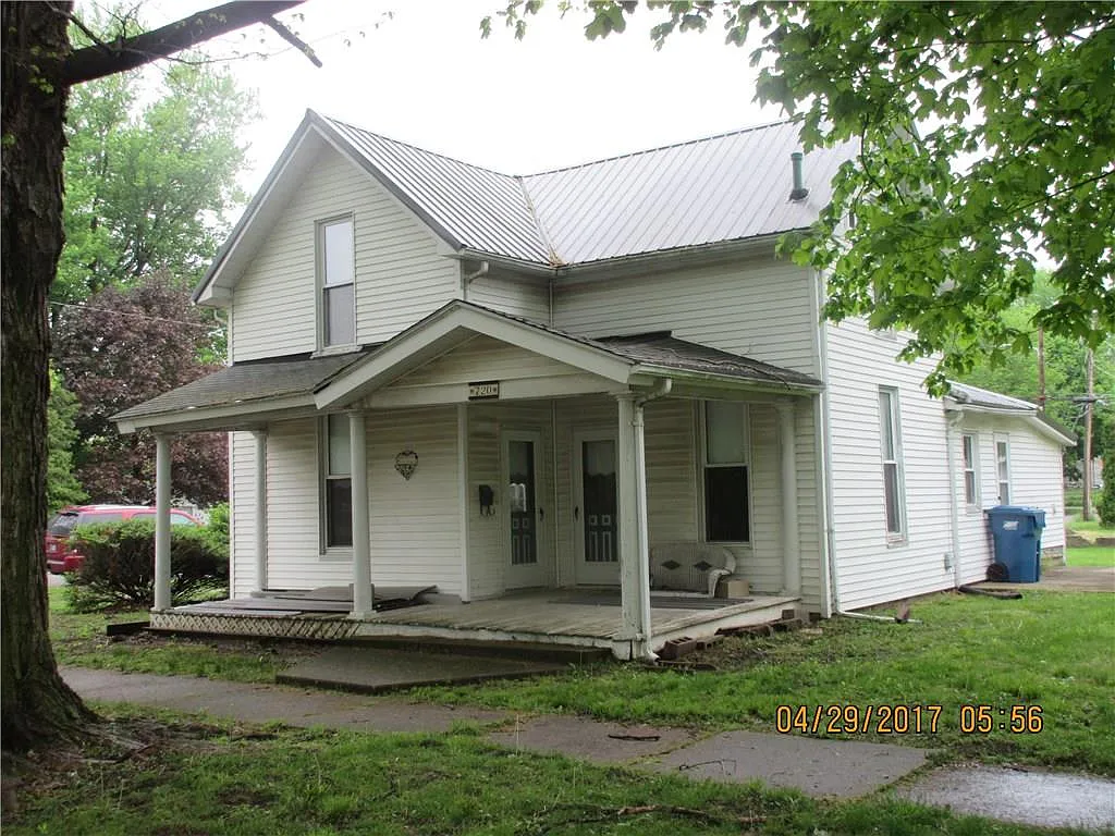 720 8th St photo 1