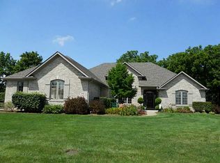 1588 Belleflower Ct, Avon, IN
