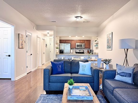 5th image of 200 Sandestin Ln APT 906
