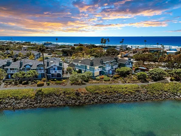 2923 Sandy Pointe Unit 8, Del Mar, CA 92014