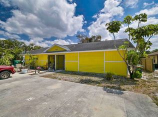 4680 E Alhambra Cir APT B, Naples, FL 34103