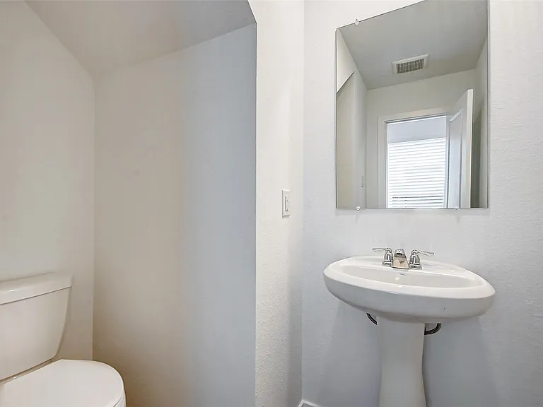 21543 Carosella Dr — Photo 10