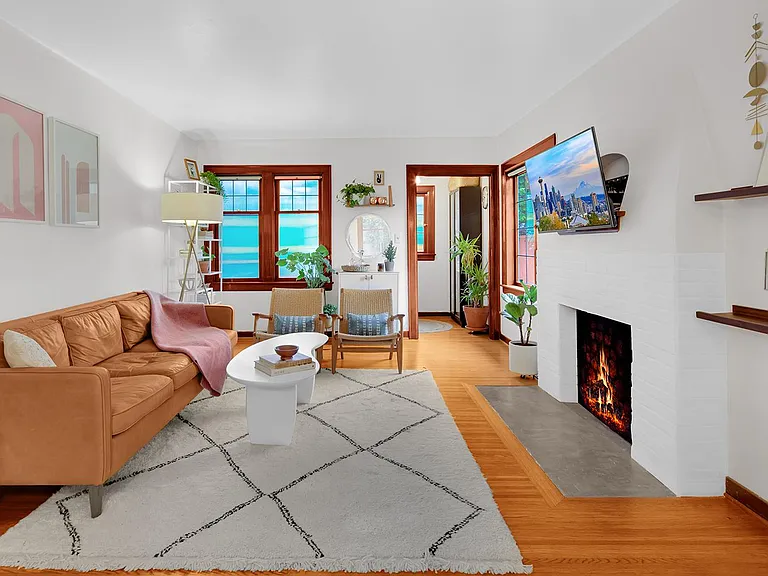 7731 14th Ave NE — Photo 4