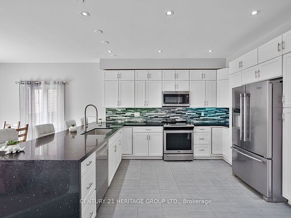 4th image of 33 Prosser Cres