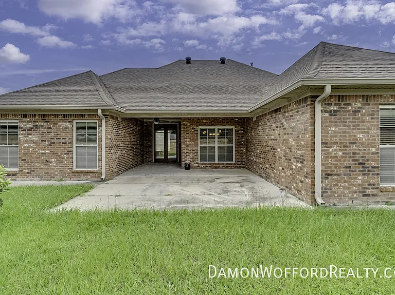 114 Lennox Pl — Photo 4