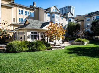 555 10th St APT 401, Oakland, CA 94607