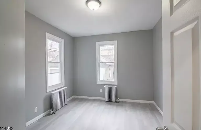 127 Brookwood St #1 — Photo 4
