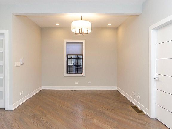 4th image of 2224 W Palmer St #1R