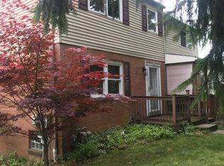 549 Pine Line Dr, Pittsburgh, PA
