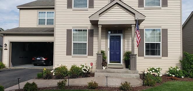 Exterior - heated 3 Car tandem garage