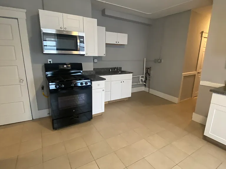 39 Birch St #2 — Photo 6