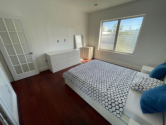 4th image of 1026 Euclid Ave APT 5