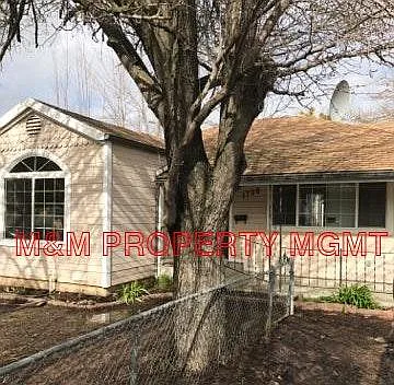 1709 Nogales St photo 1