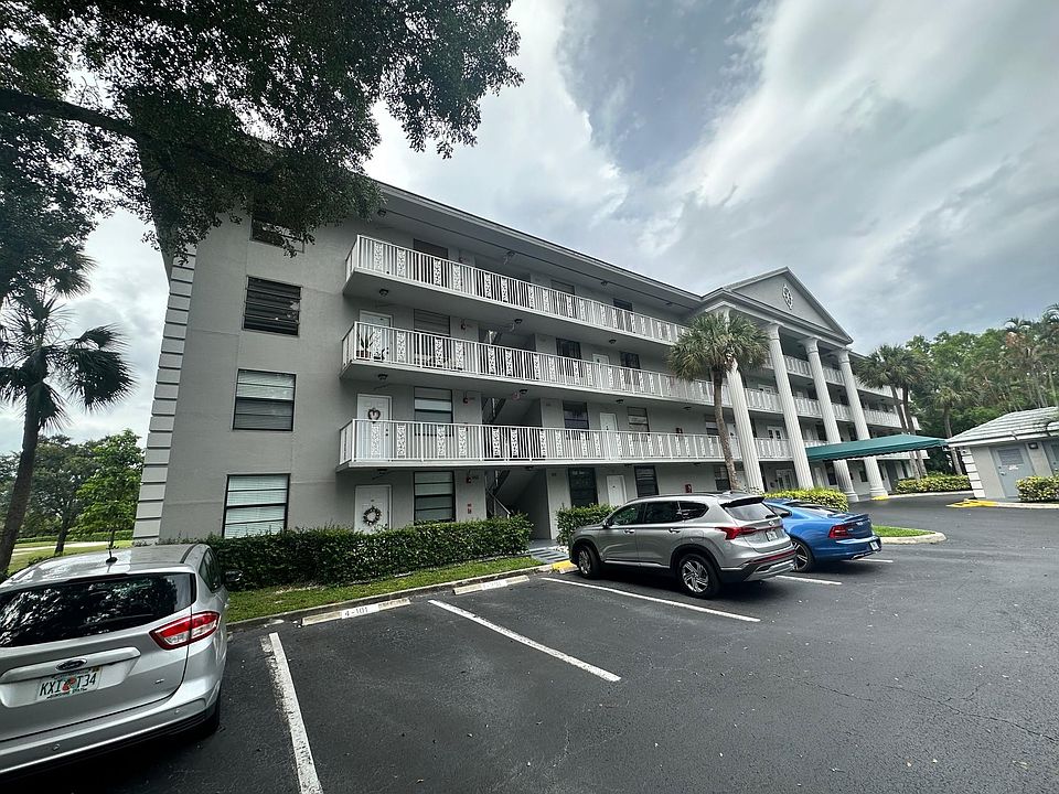 1st image of 1508 Whitehall Drive #301