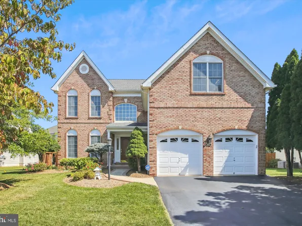 43477 Lucketts Bridge Cir, Ashburn, VA 20148