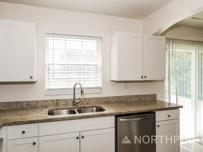 5524 Enchanted Dr — Photo 8