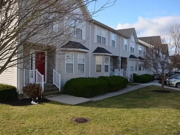 9 Jill Ct, Somerset, NJ 08873