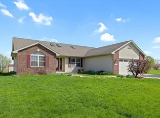 3708 Boulder Ridge Dr, Champaign, IL 61822