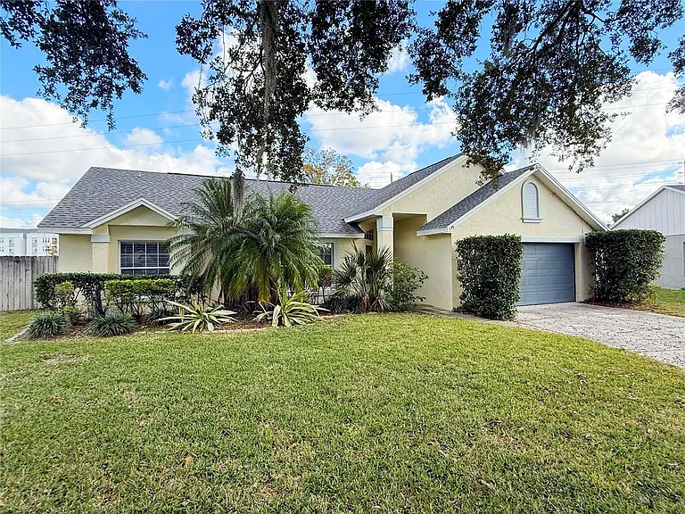132 Robbins Rest Cir — Photo 14